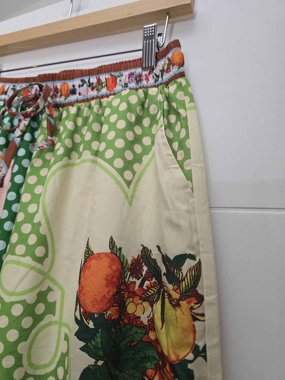 Vibrant Fruit Print Wide Leg Pants Women Size M Polka Dot Mixed Pattern Colorful - Picture 3 of 10